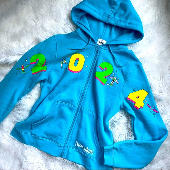 Disney Tops - Disney • 2024 Disneyland Resort Play in Park Commemorative Zip Up Hoodie